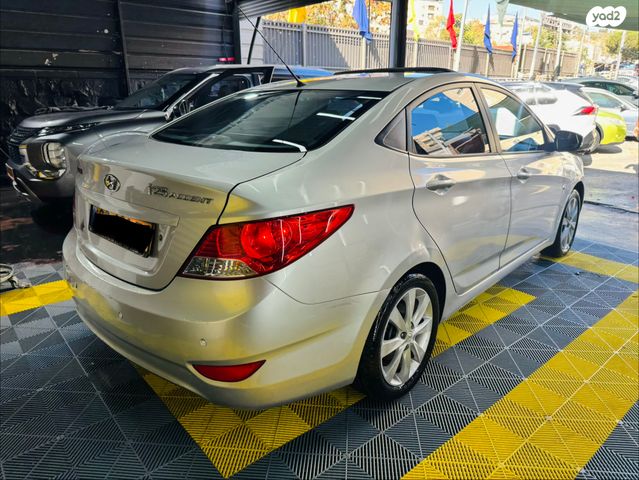 יונדאי אקסנט i25