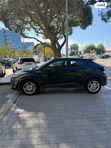 טויוטה C-HR