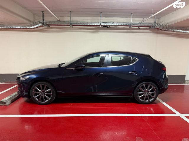 מודעת רכב מאזדה 3