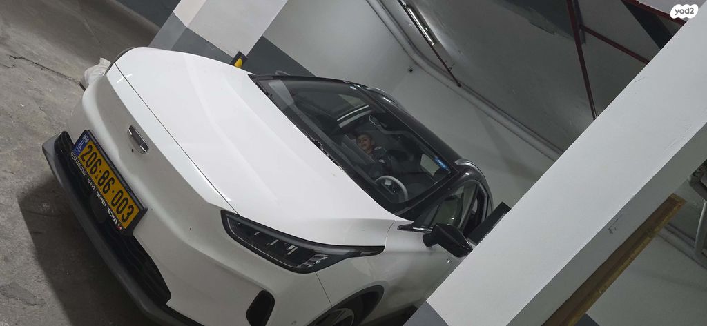 ג׳ילי Geometry C