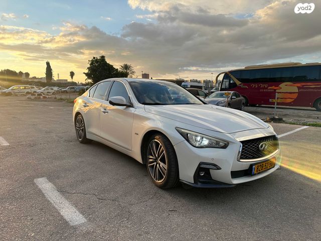 אינפיניטי Q50