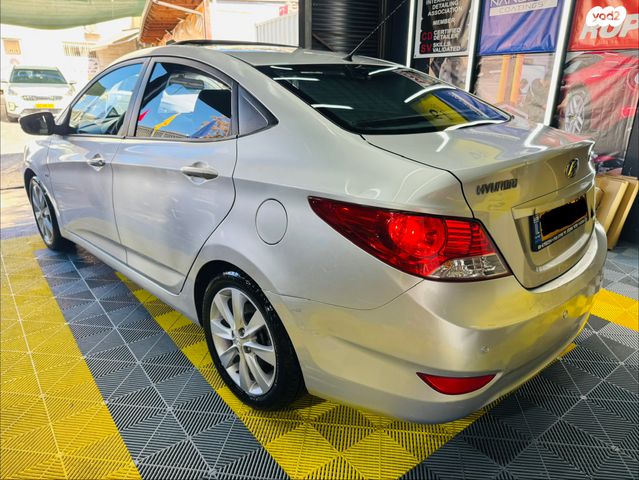 יונדאי אקסנט i25