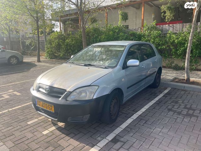 טויוטה קורולה