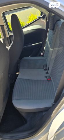 טויוטה אייגו