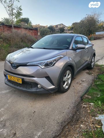 טויוטה C-HR