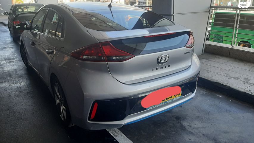 יונדאי איוניק