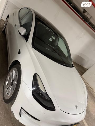 טסלה מודל 3