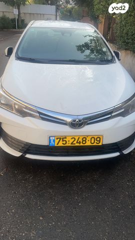 טויוטה קורולה