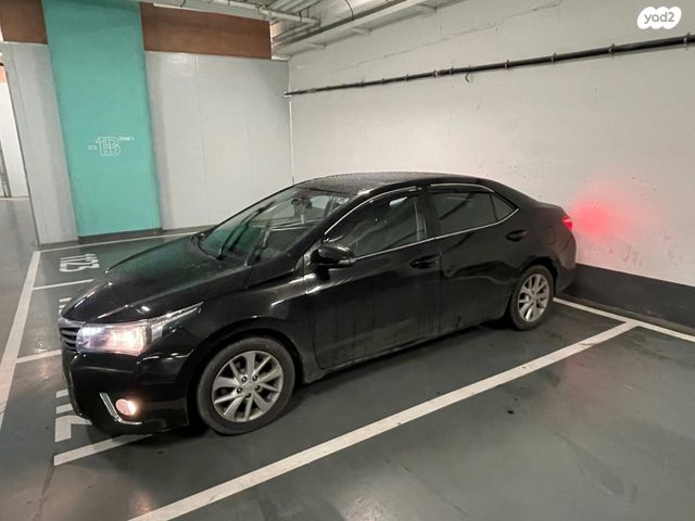 טויוטה קורולה