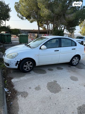 יונדאי אקסנט i25