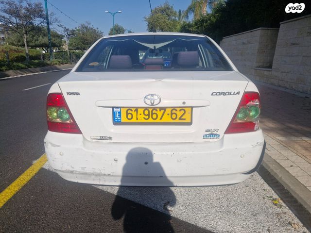 טויוטה קורולה