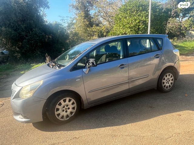 מודעת רכב טויוטה ורסו