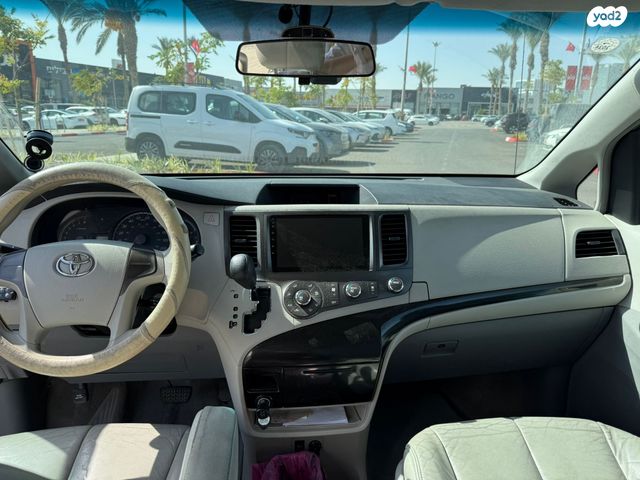 מודעת רכב טויוטה סיינה