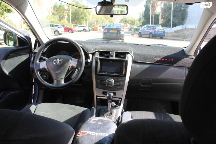 טויוטה קורולה