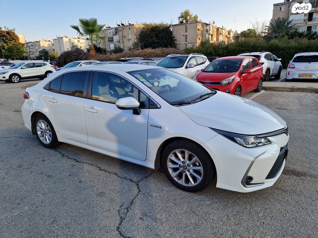 מודעת רכב טויוטה קורולה