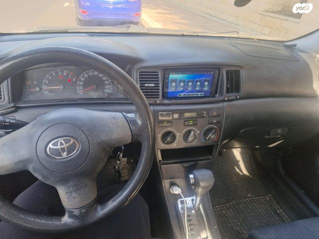 טויוטה קורולה