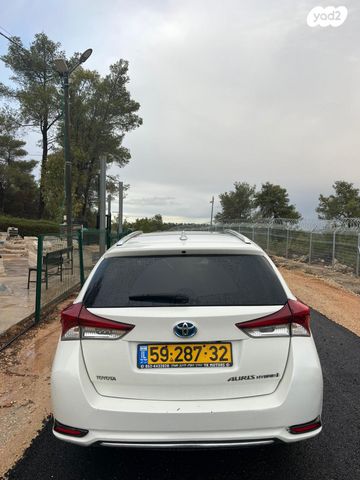 מודעת רכב טויוטה אוריס