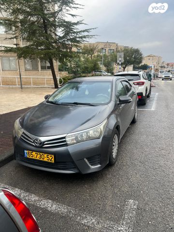 טויוטה קורולה