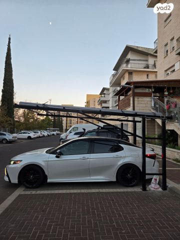 טויוטה קאמרי