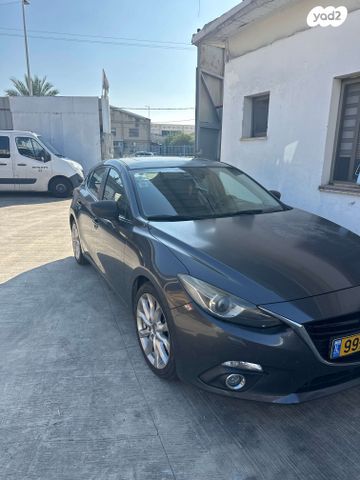 מודעת רכב מאזדה 3