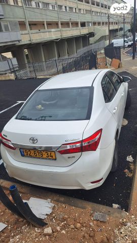 טויוטה קורולה