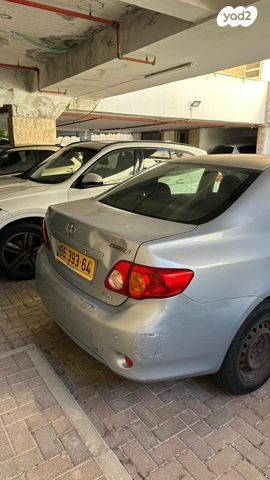 טויוטה קורולה