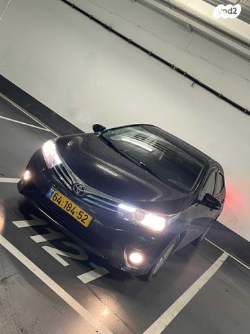 טויוטה קורולה