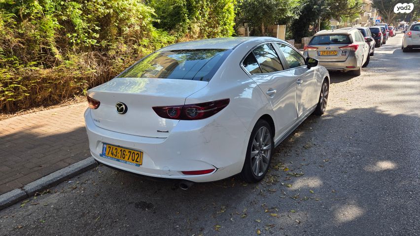 מאזדה 3
