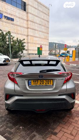 טויוטה C-HR