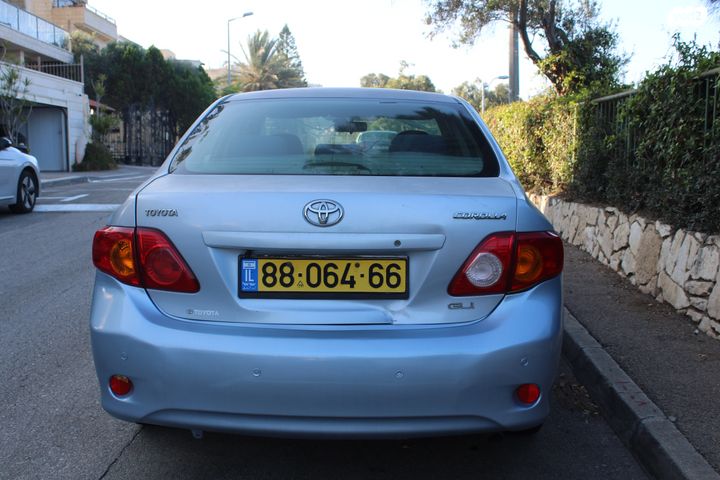 טויוטה קורולה