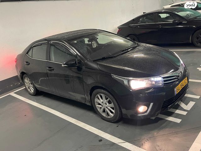 טויוטה קורולה