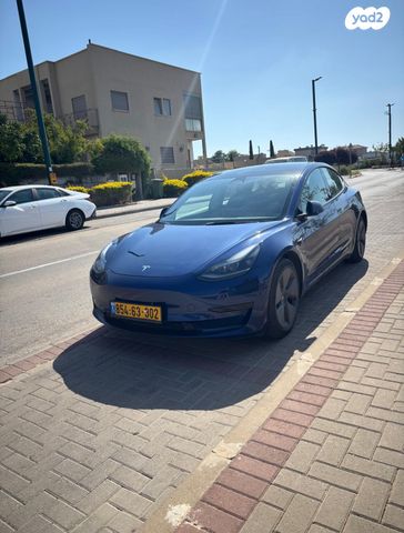 מודעת רכב טסלה מודל 3