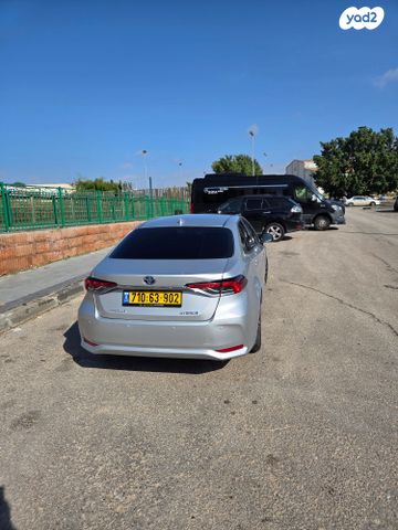 טויוטה קורולה