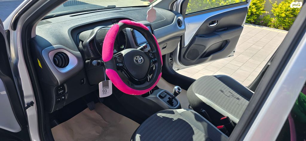 טויוטה אייגו