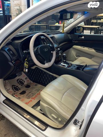 אינפיניטי G37