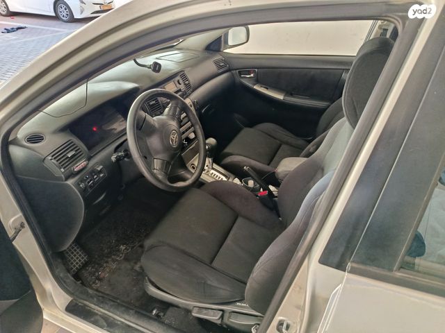 טויוטה קורולה