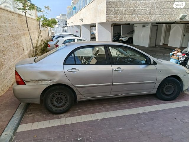 טויוטה קורולה