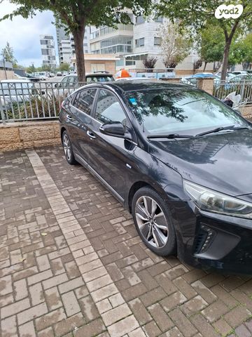 יונדאי איוניק