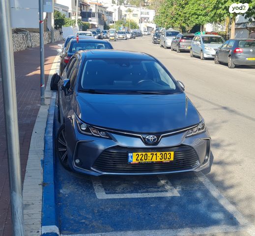 מודעת רכב טויוטה קורולה