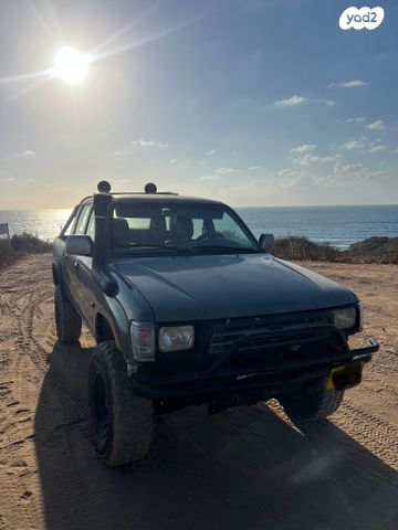 מודעת רכב טויוטה היילקס