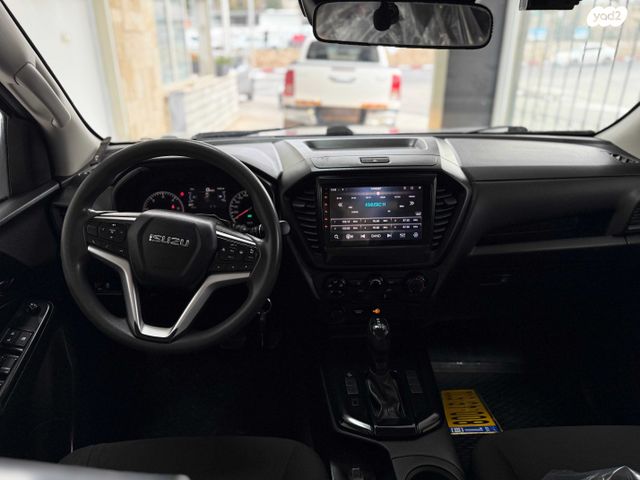 איסוזו די-מקס