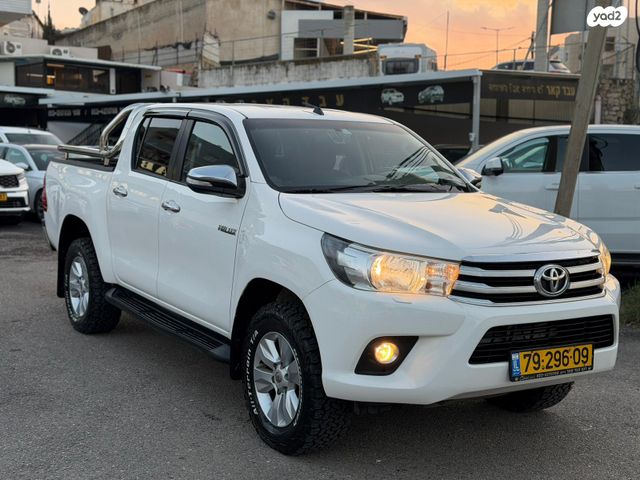 טויוטה היילקס