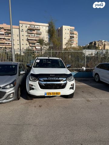 איסוזו די-מקס