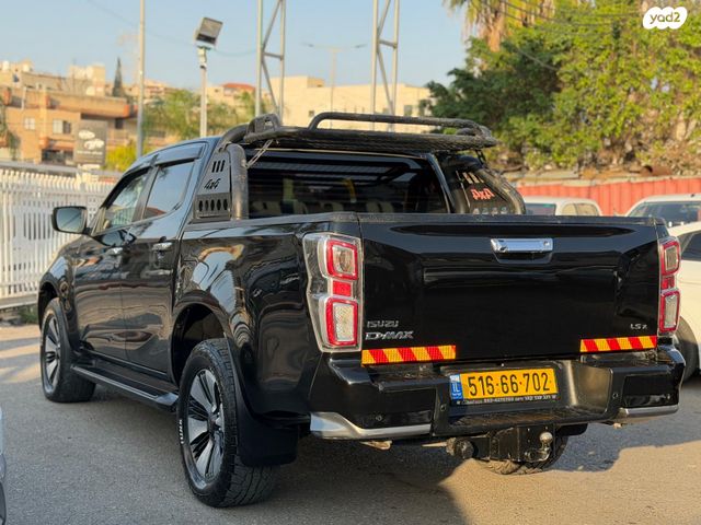 איסוזו די-מקס