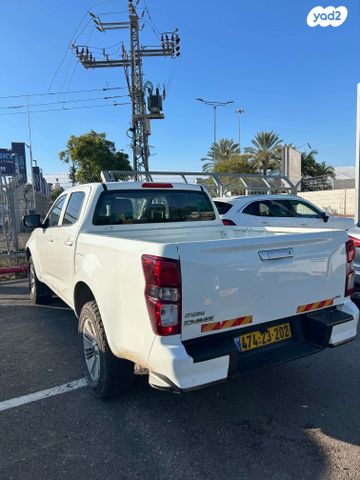 איסוזו די-מקס