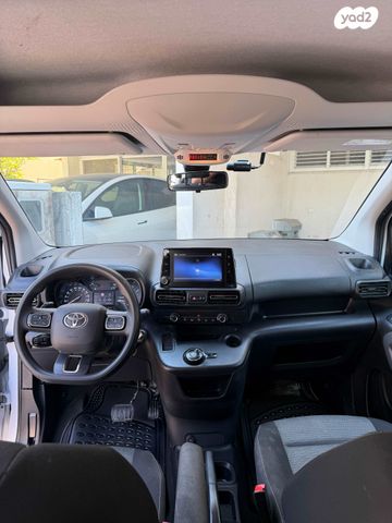 טויוטה פרואייס סיטי