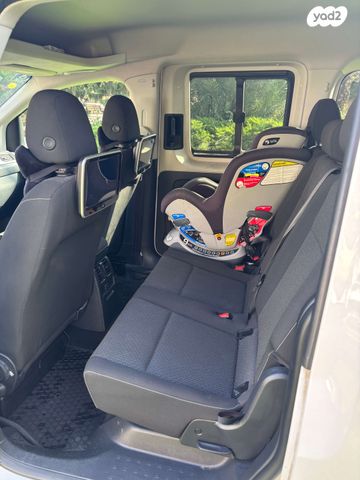 פולקסווגן קאדי