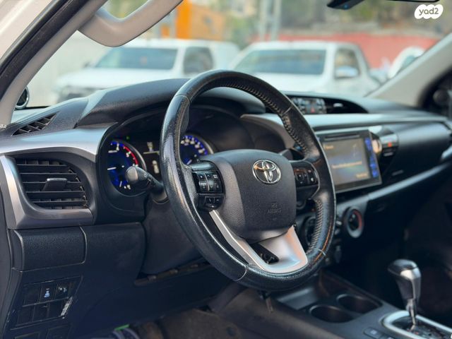 טויוטה היילקס