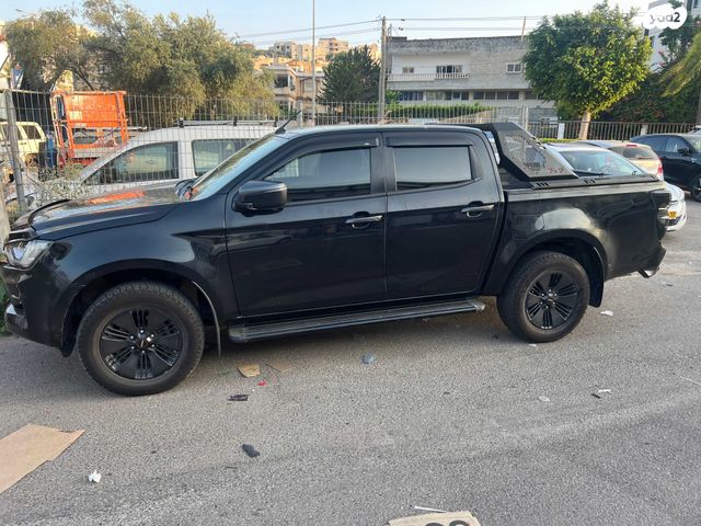 איסוזו די-מקס