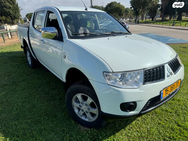 מיצובישי טרייטון / L200